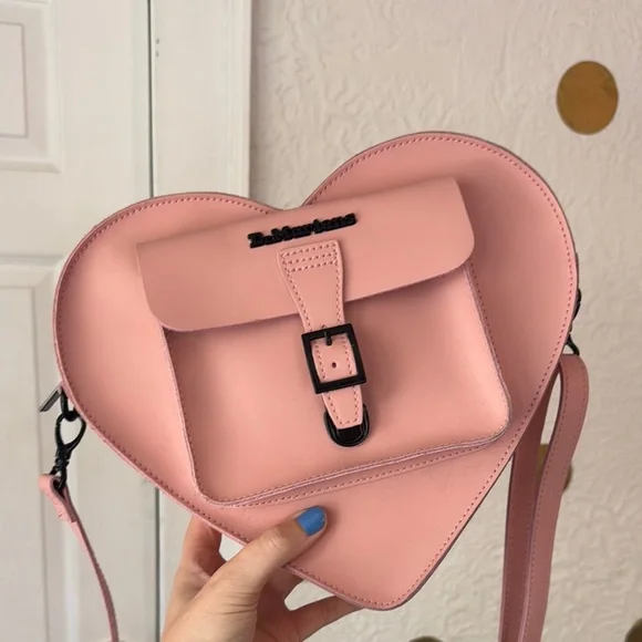 NWOT Dr. Martens Pink Heart Backpack - Picture 3 of 6